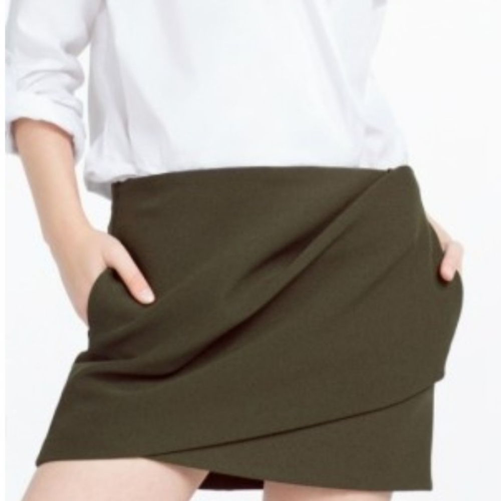 Zara Army Green Mini Skirt - XS